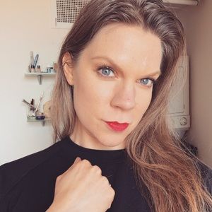 Meet your Posher, Michaela